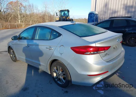 2017 Hyundai Elantra Se из США, поврежденный, VIN 5NPD84LFXHH071044